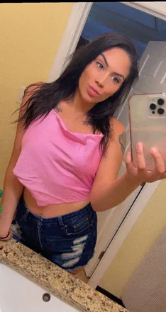 OnlyFans cuenta your_baby_girl98 header 2