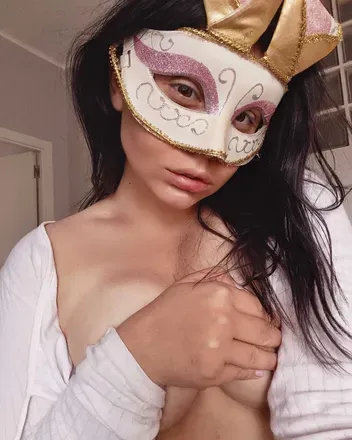 OnlyFans cuenta laurardguez1 avatar 1