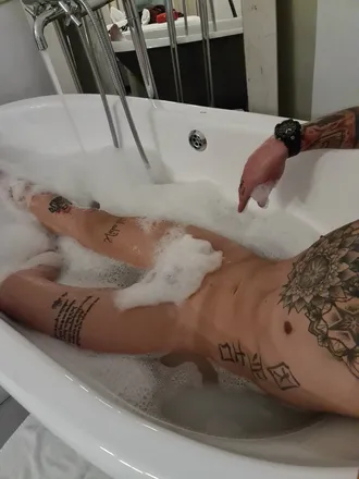 OnlyFans cuenta xaval_vasco header 2