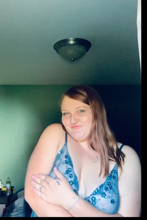 OnlyFans cuenta luckycatbabe header 2