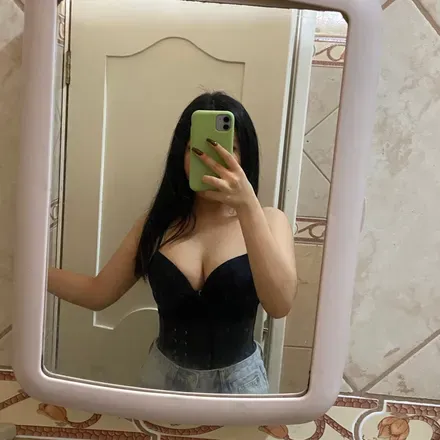 OnlyFans account  lis_2002 avatar 1