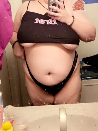 OnlyFans cuenta brattyvikki avatar 1