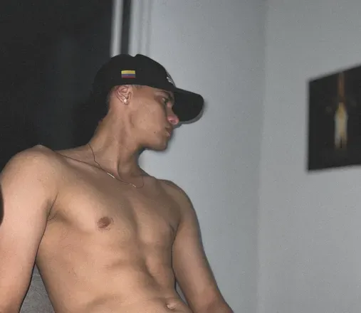 OnlyFans cuenta mike_kayn header 2