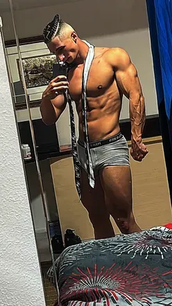 OnlyFans cuenta therealcoyote2410 avatar 1