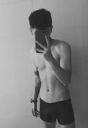 OnlyFans account  santiagoch27 avatar 1
