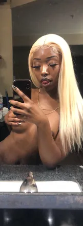 OnlyFans cuenta lipcious header 2