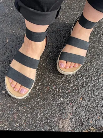 OnlyFans cuenta jazzystarrfeet header 2