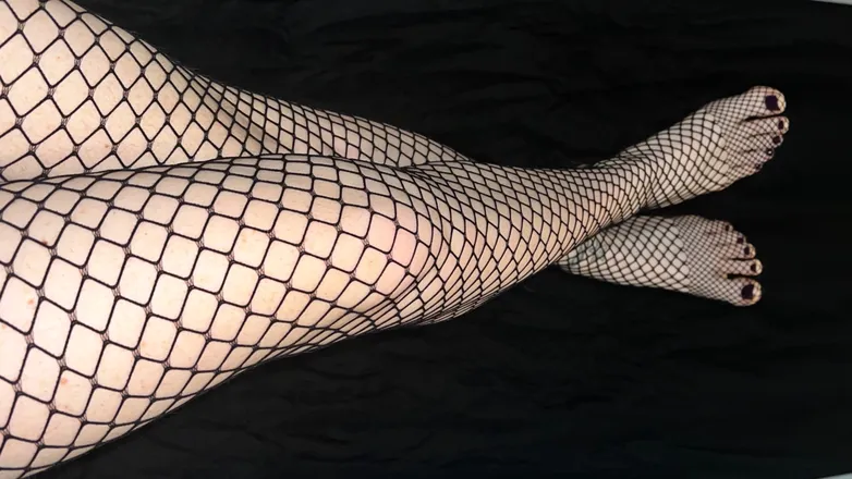 OnlyFans account  filthyfootedfox header 2