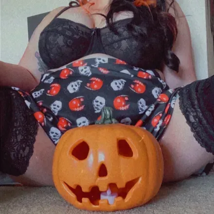OnlyFans cuenta thiccgothgirl13 header 2