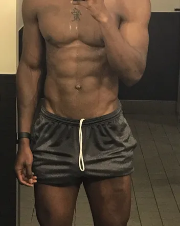OnlyFans cuenta fukmythoughts header 2