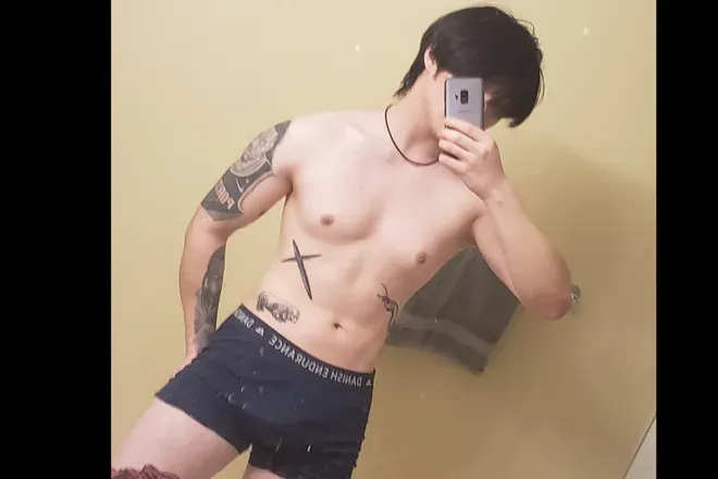 OnlyFans account  alee0010 avatar 1