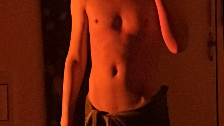 OnlyFans cuenta santi_kai header 2