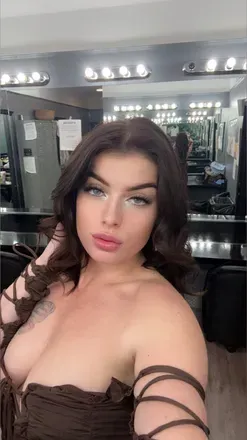 OnlyFans cuenta yourprettiestdistraction avatar 1