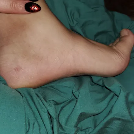 OnlyFans cuenta curlietoes header 2
