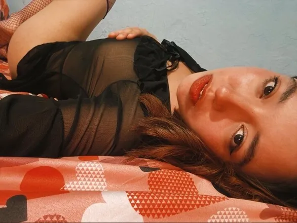 OnlyFans cuenta tessadoll header 2