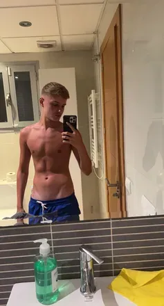 OnlyFans cuenta b8ts02 header 2