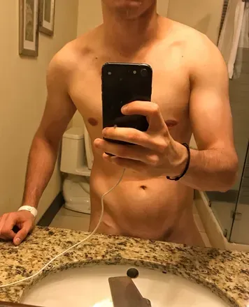 OnlyFans account  guenz avatar 1