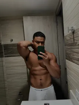 OnlyFans cuenta afmr0916 header 2