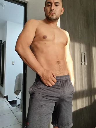 OnlyFans account  daarmani1030 header 2