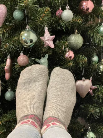OnlyFans cuenta feetandfluff header 2