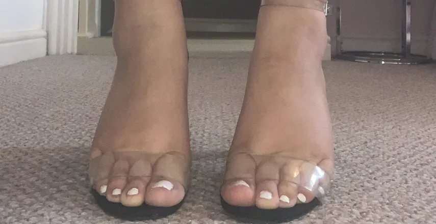 OnlyFans cuenta cjfeet1 header 2