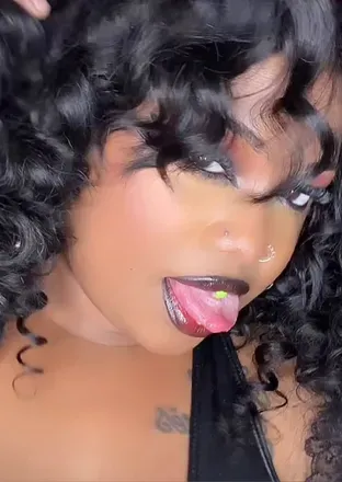 OnlyFans cuenta sapharilove avatar 1