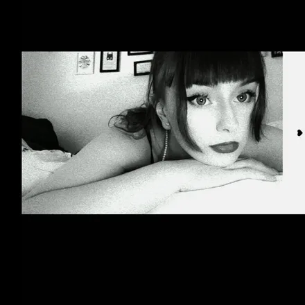OnlyFans cuenta onlyeaa header 2