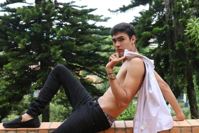OnlyFans account  jcamiilo header 2