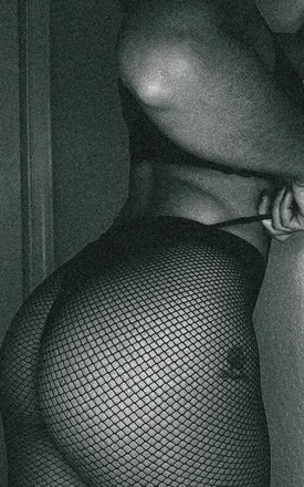 OnlyFans cuenta the.honey.in.your.tea header 2