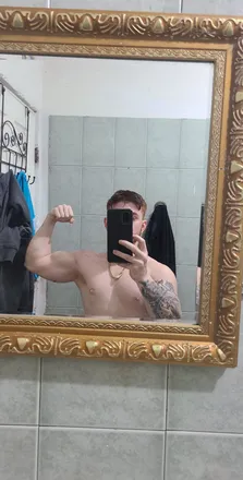 OnlyFans cuenta red4chub header 2