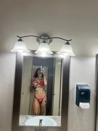 OnlyFans cuenta queenmacc22 avatar 1