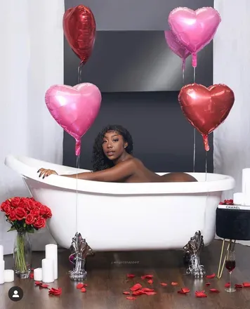 OnlyFans cuenta finechocolatee header 2
