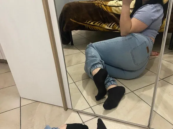 OnlyFans cuenta italiancozygirl header 2