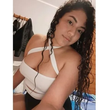 OnlyFans cuenta yannifiallo header 2