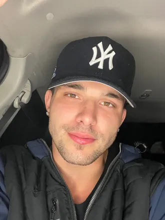 OnlyFans cuenta corbin_muckel header 2