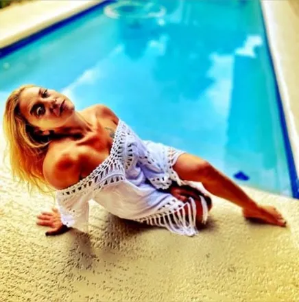 OnlyFans cuenta islandsunshine69 header 2