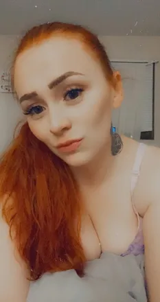 OnlyFans account  queeniethofree avatar 1