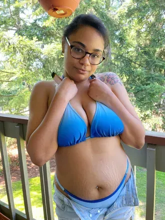 OnlyFans account  iris_kandi avatar 1