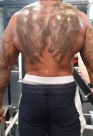 OnlyFans cuenta brownskinmuscle header 2