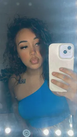 OnlyFans cuenta bhadrose header 2