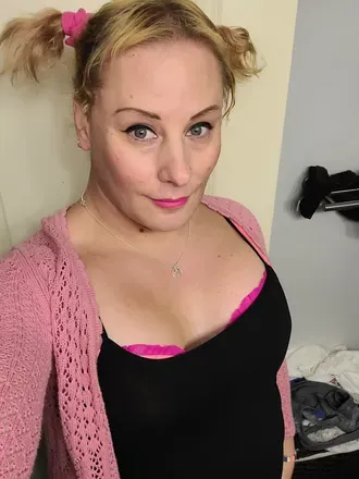 OnlyFans cuenta serinetyreiyn avatar 1