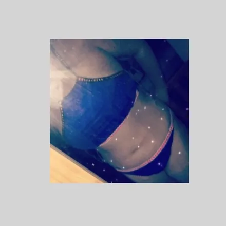 OnlyFans account  prettygreeneyes2308 header 2