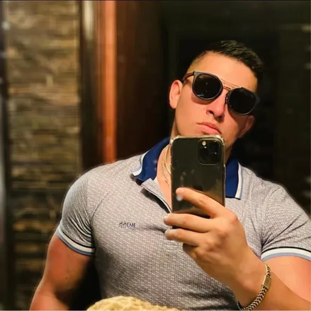 OnlyFans cuenta u224012685 header 2