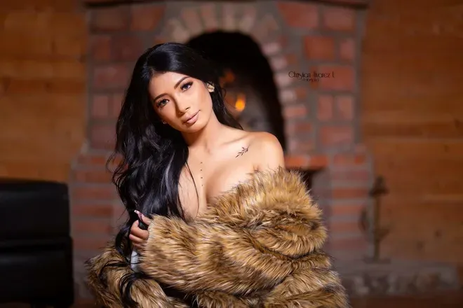 OnlyFans cuenta annysmithfree header 2