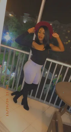 OnlyFans cuenta cheriesfetish header 2