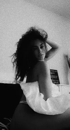 OnlyFans cuenta lealalay avatar 1