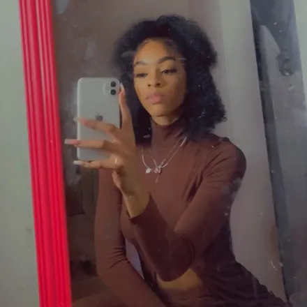 OnlyFans cuenta strawberrifields header 2