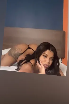 OnlyFans cuenta theeemyth header 2