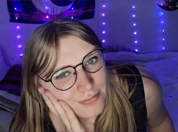 OnlyFans cuenta chloepop6 avatar 1