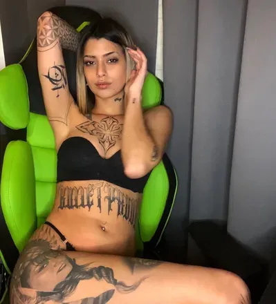 OnlyFans cuenta yeswywd avatar 1